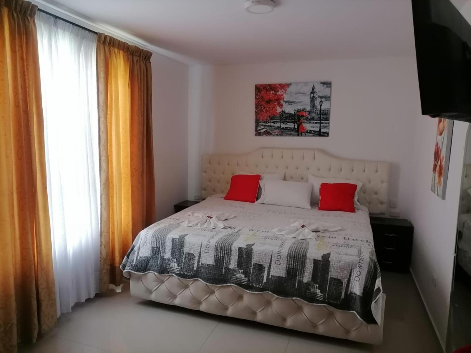 Hotel Big Ben Malaga Santander Екстер'єр фото