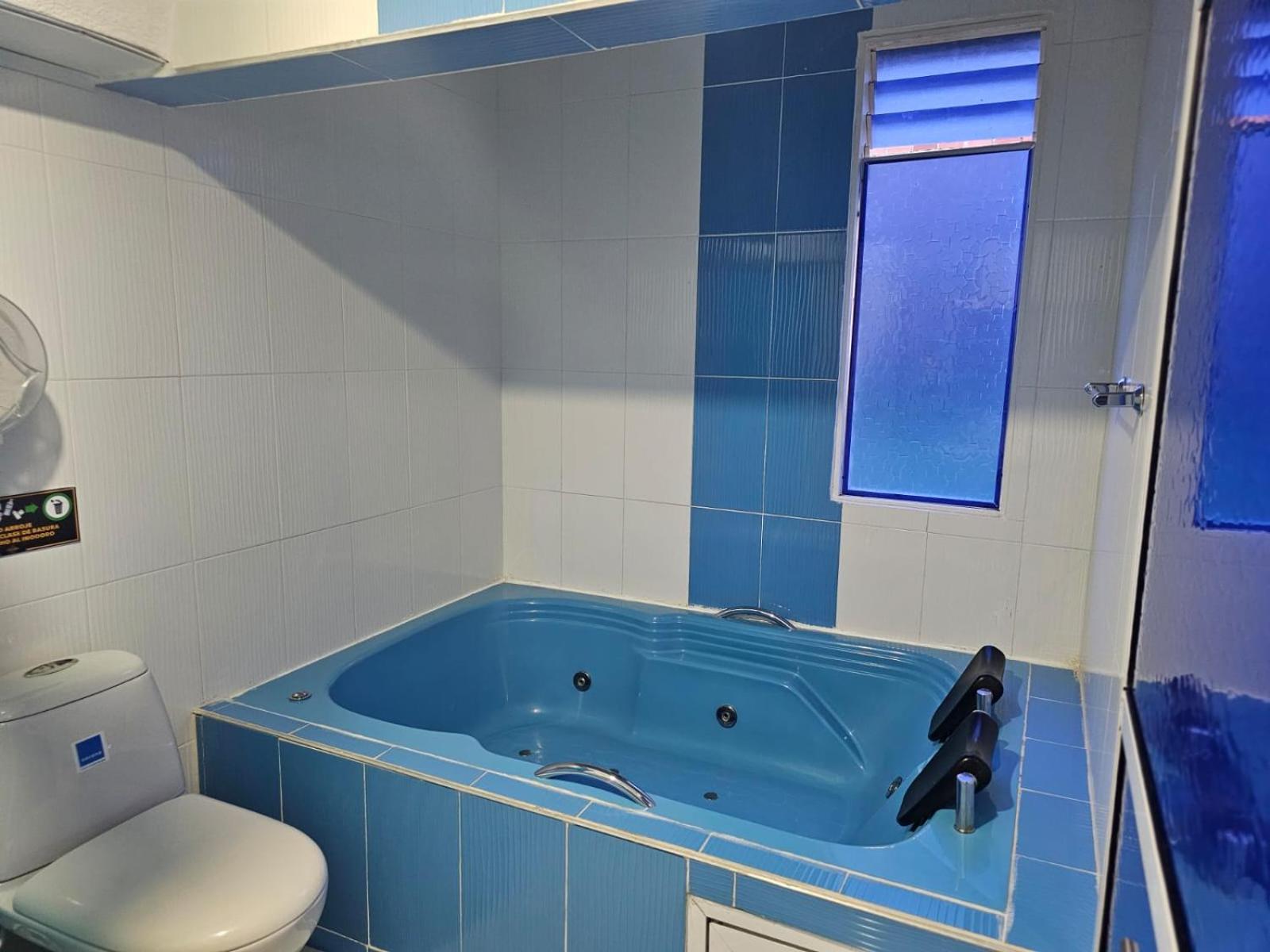 Hotel Big Ben Malaga Santander Екстер'єр фото