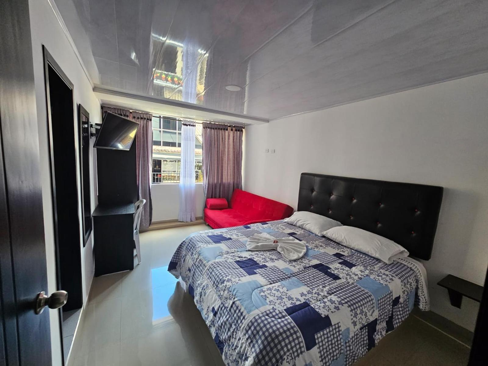 Hotel Big Ben Malaga Santander Екстер'єр фото