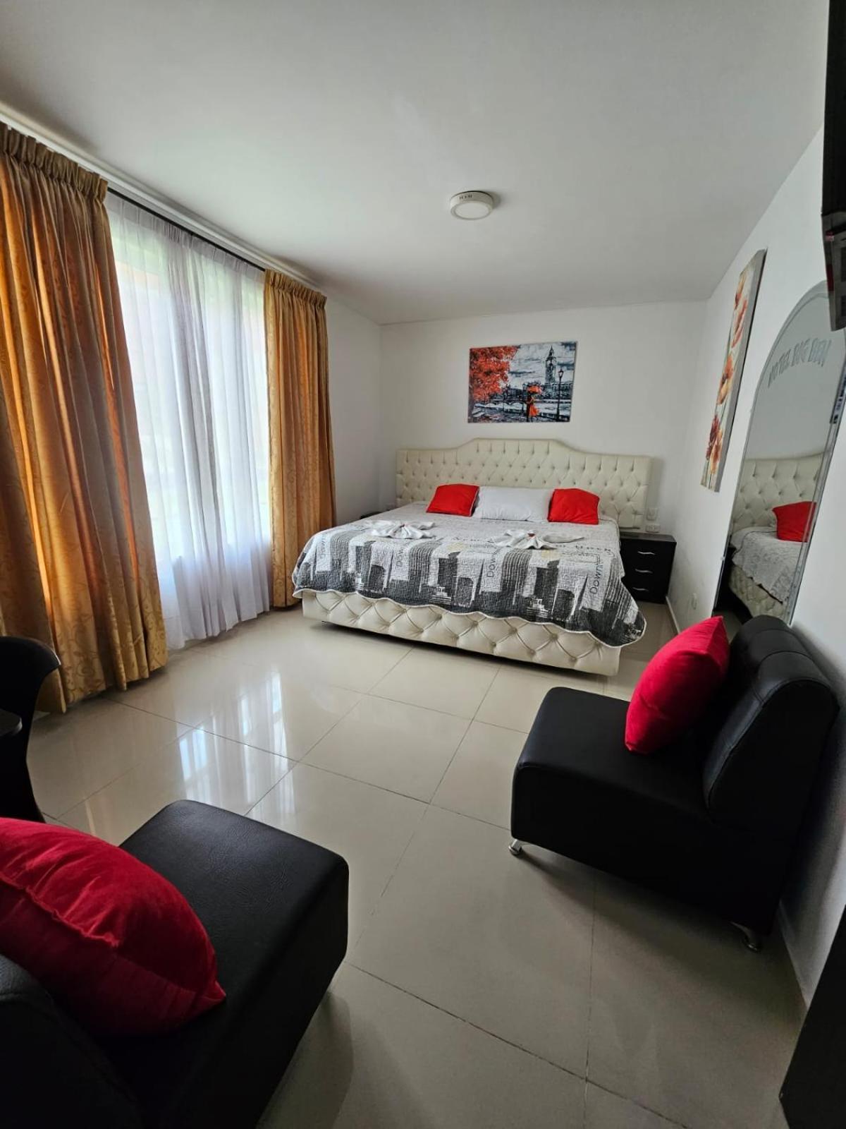 Hotel Big Ben Malaga Santander Екстер'єр фото